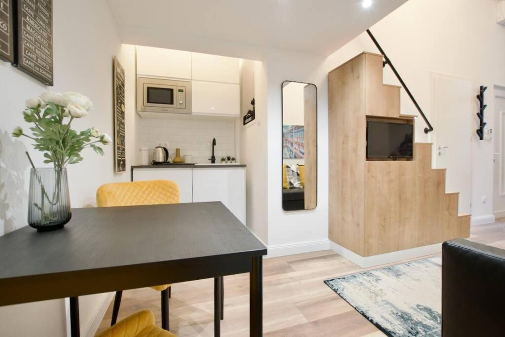 Premium Apartment By Hi5- Brody Street Budapest Exterior foto